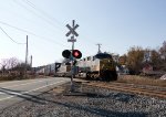 CSX 443 Leads I007 at Hannacroix